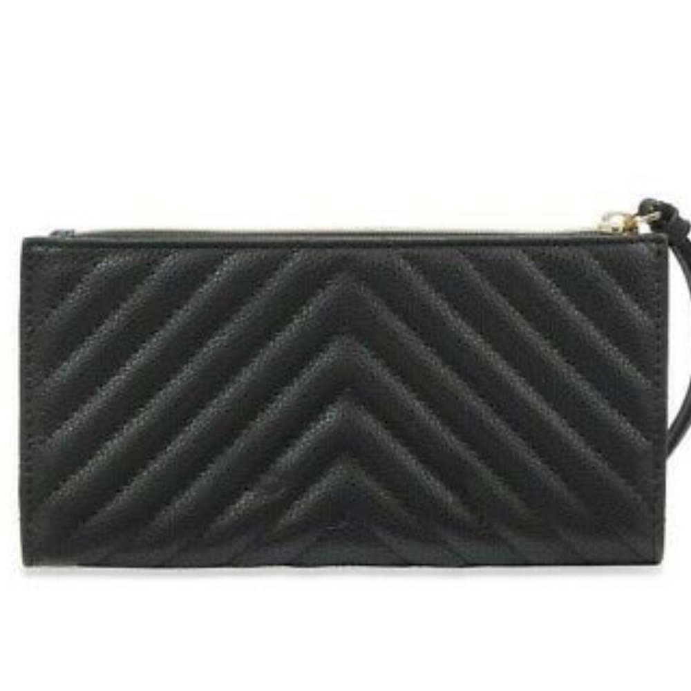 VICTORIA’S SECRET WRISTLET - Picture 4 of 8
